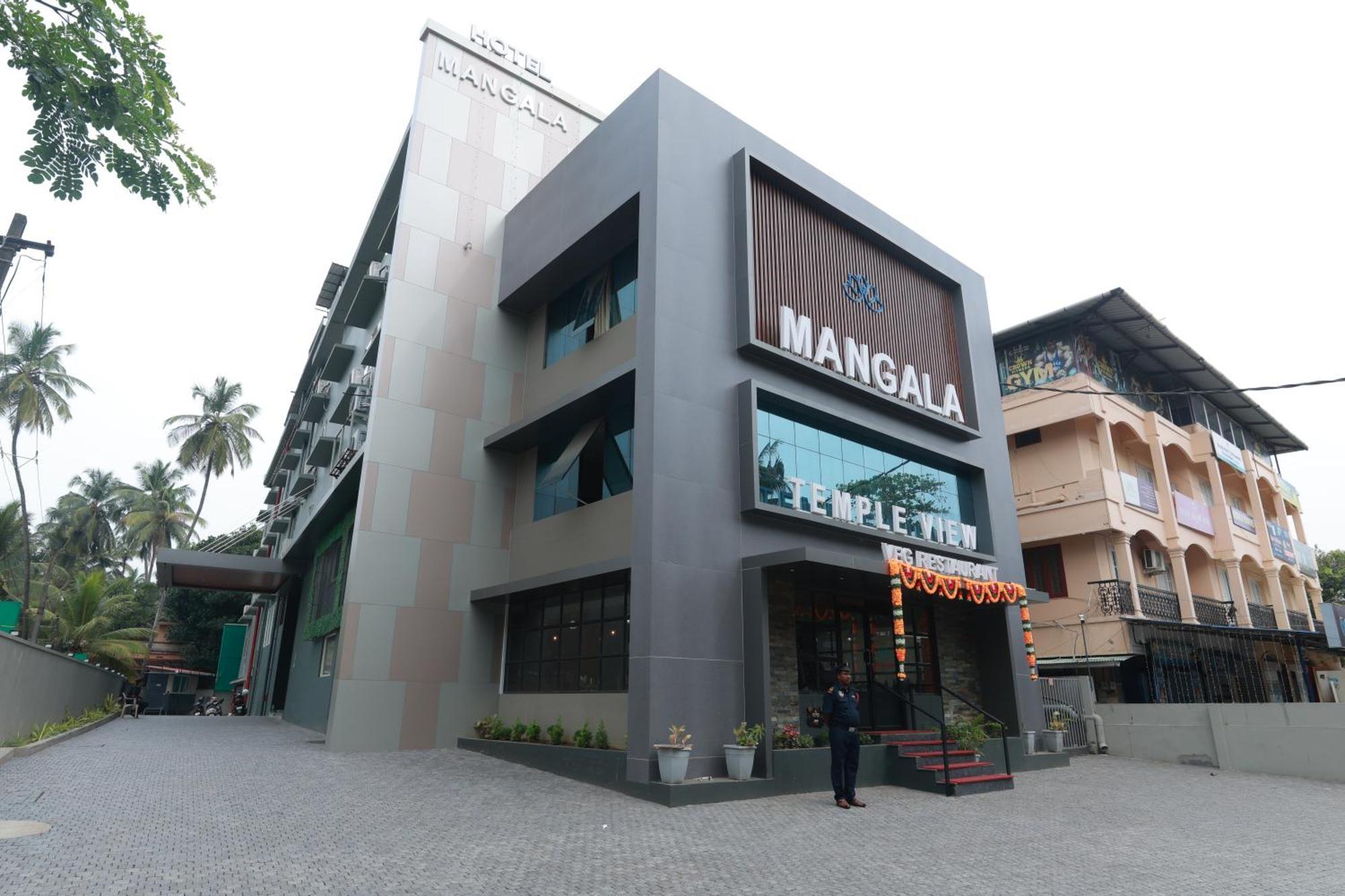 Hotel Mangala Temple View Guruvayur Exterior photo